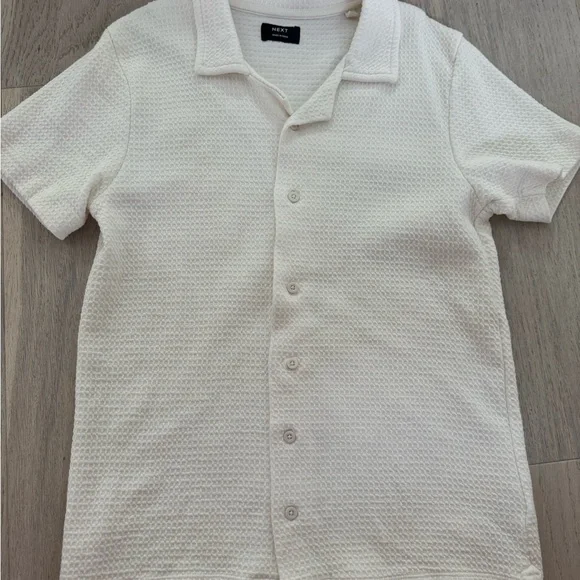 Next boy’s cream waffle shirt & shorts Age 11-12